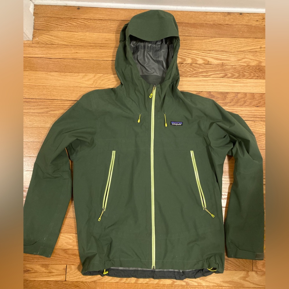 Patagonia Cloudridge Rain Jacket